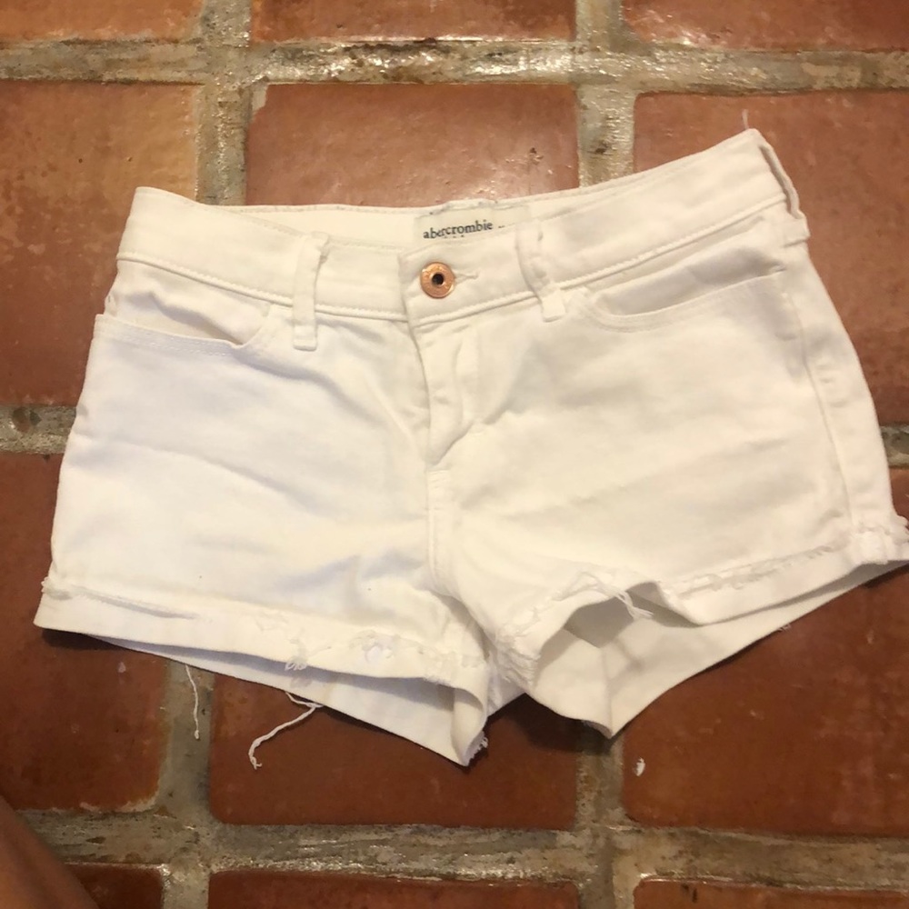 white abercrombie shorts for girls